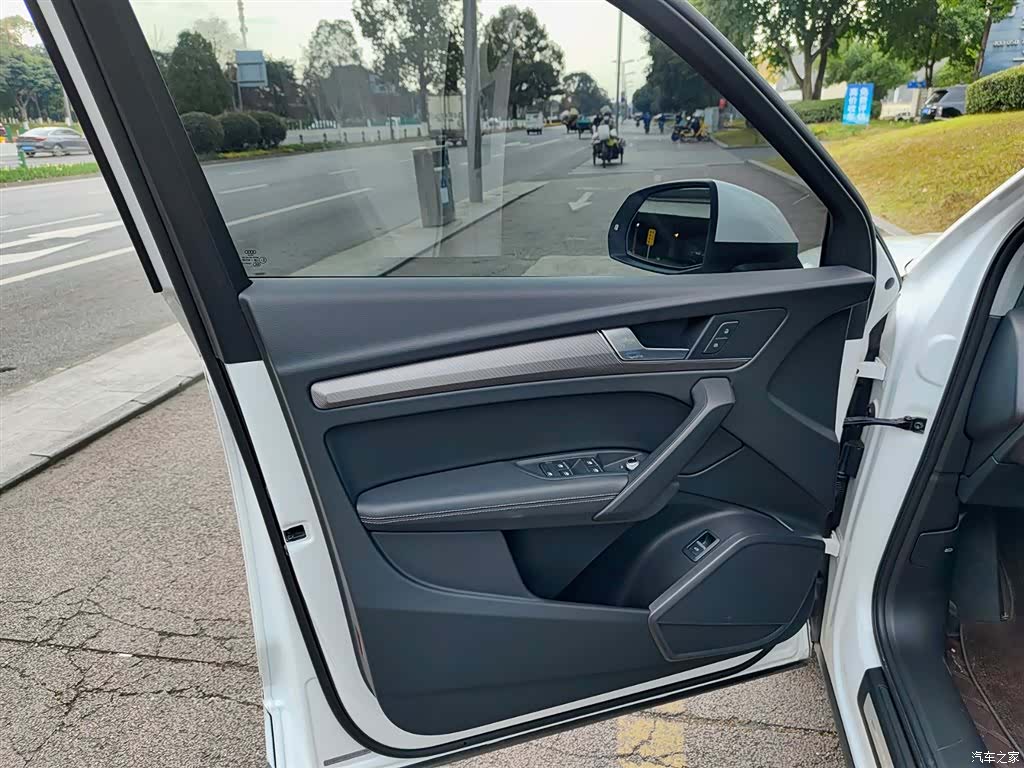 Audi Q5L, 2022 6