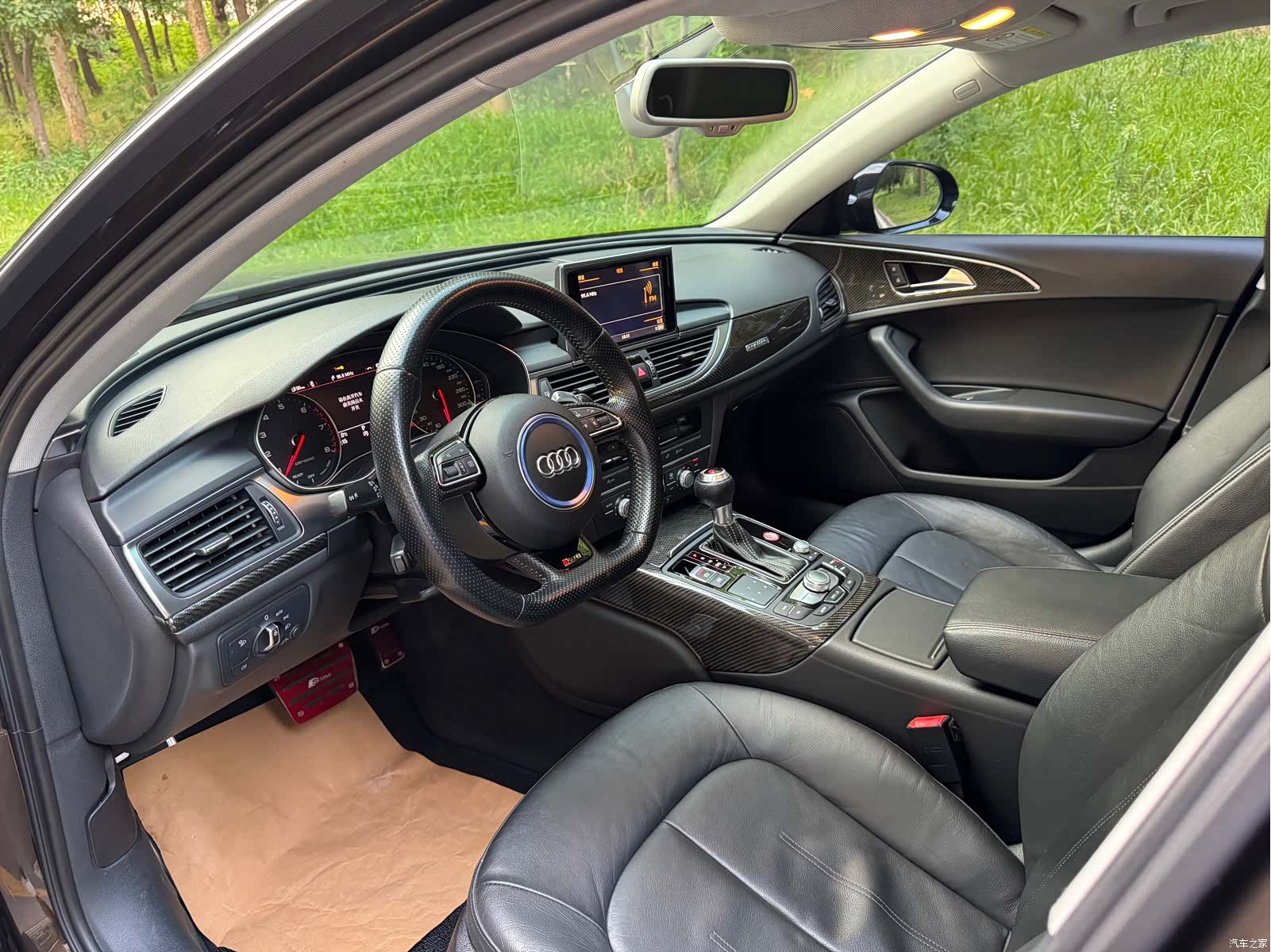 Audi A6, 2015 13