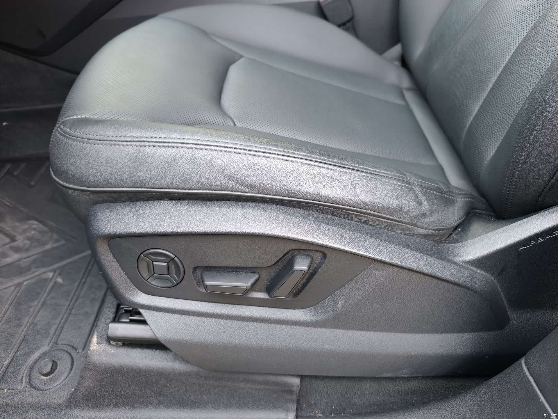 Audi Q7, 2023 28