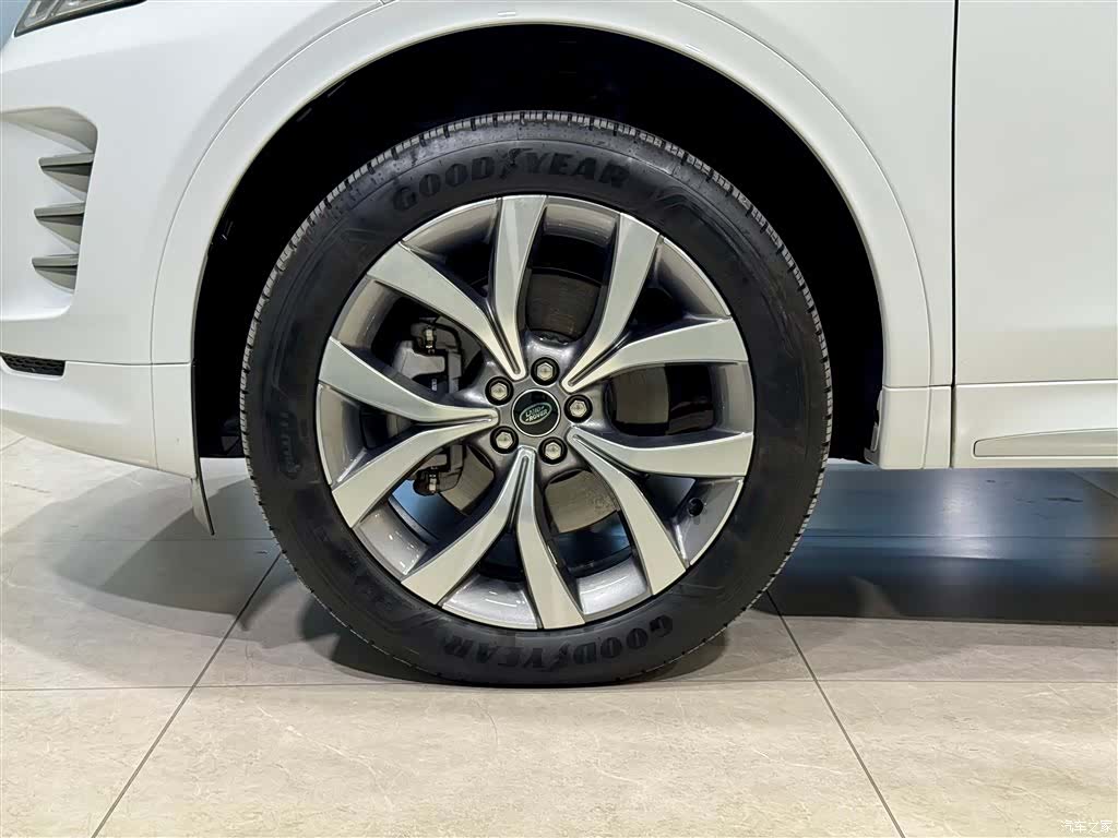 Land Rover Discovery, 2025 10
