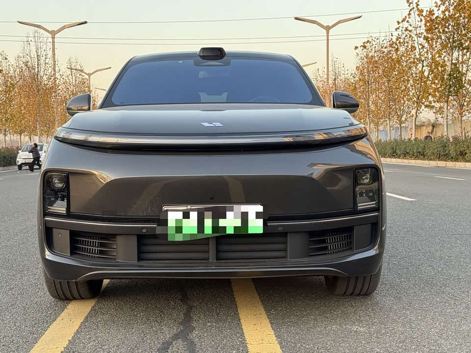 Li Auto Ideal L8