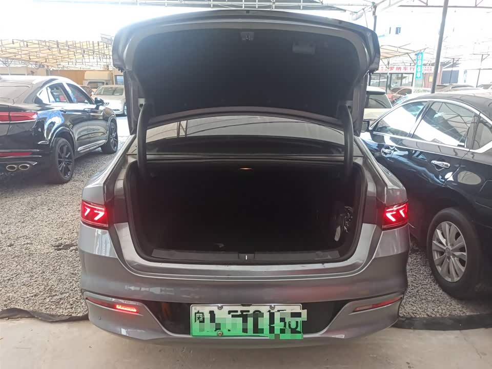 BYD Qin Yuan BYD Qin Yuan