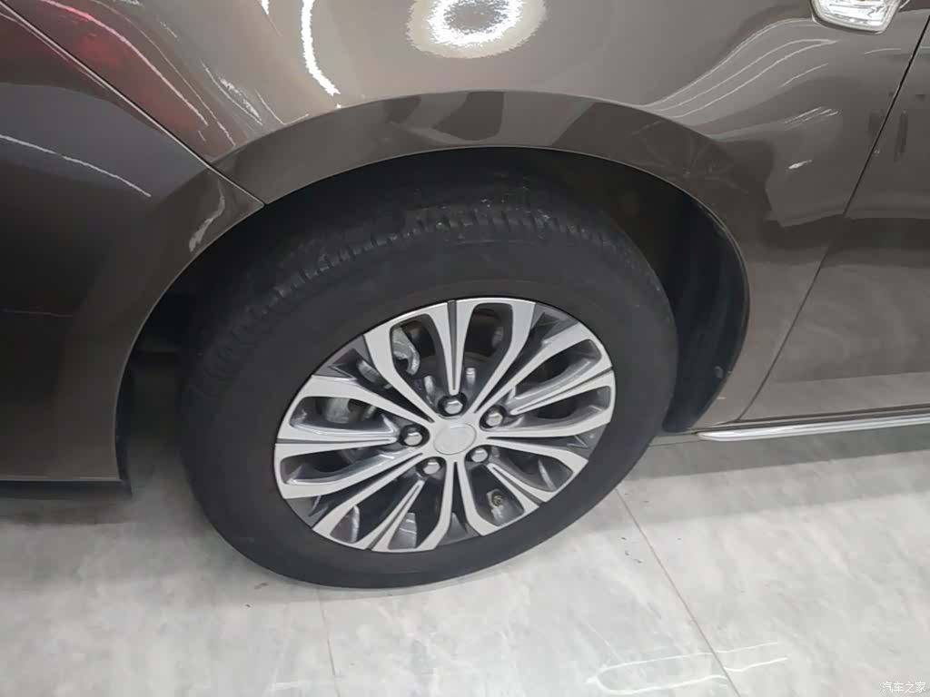 Buick GL8, 2024 23