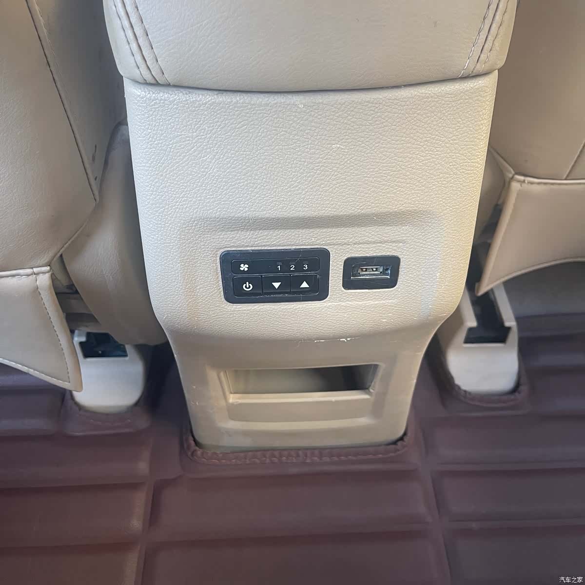 Wuling 730, 2017 15