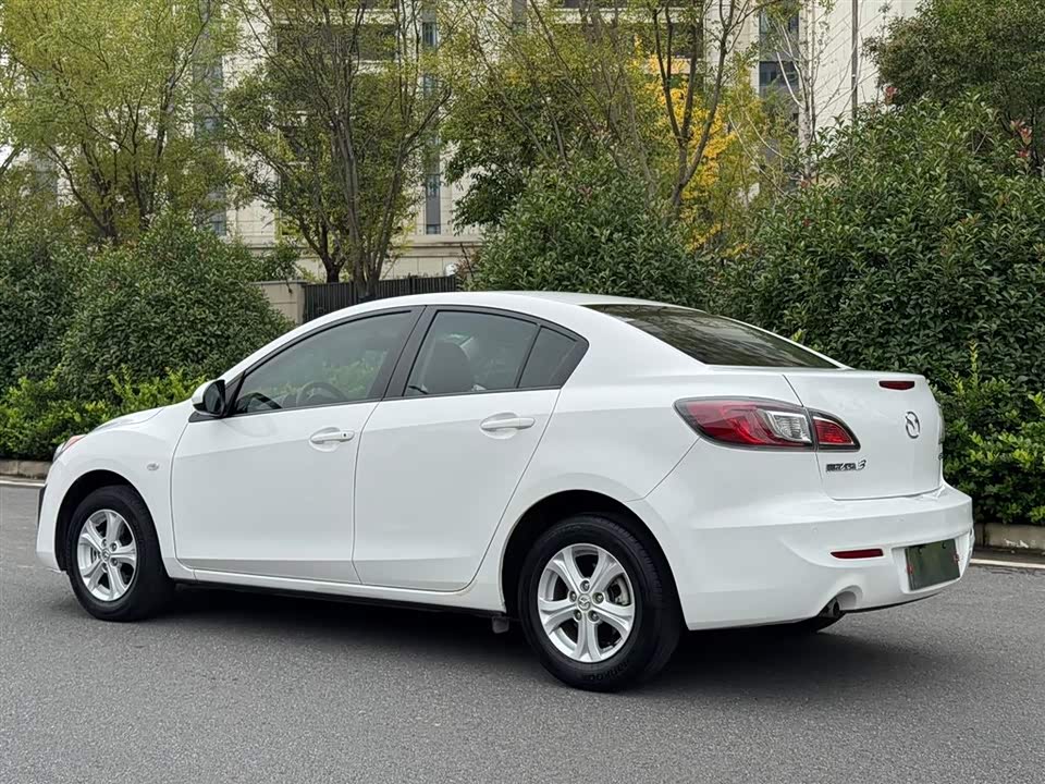 Mazda 3 star Cheng