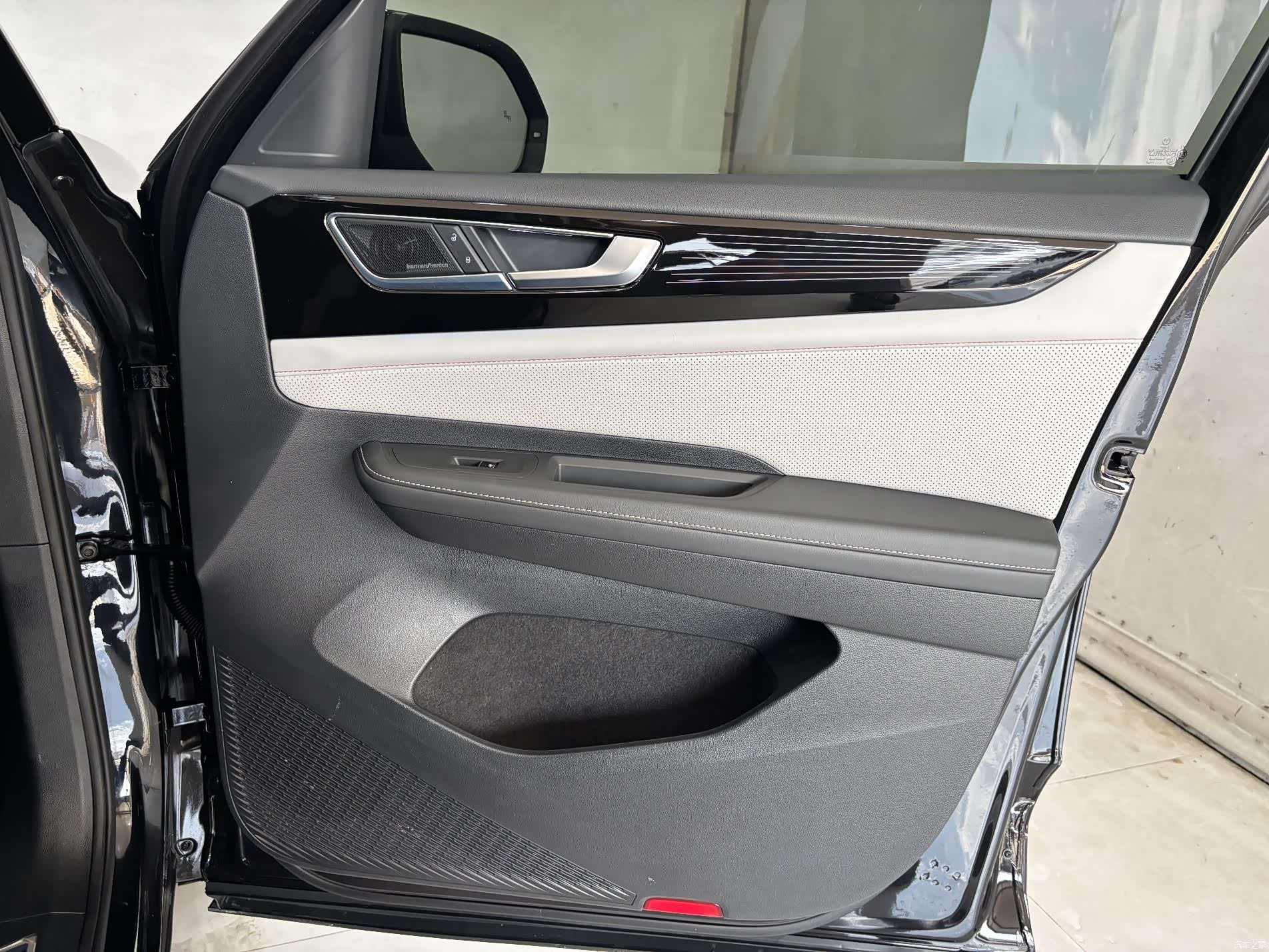 Volkswagen Teramont X, 2025 27