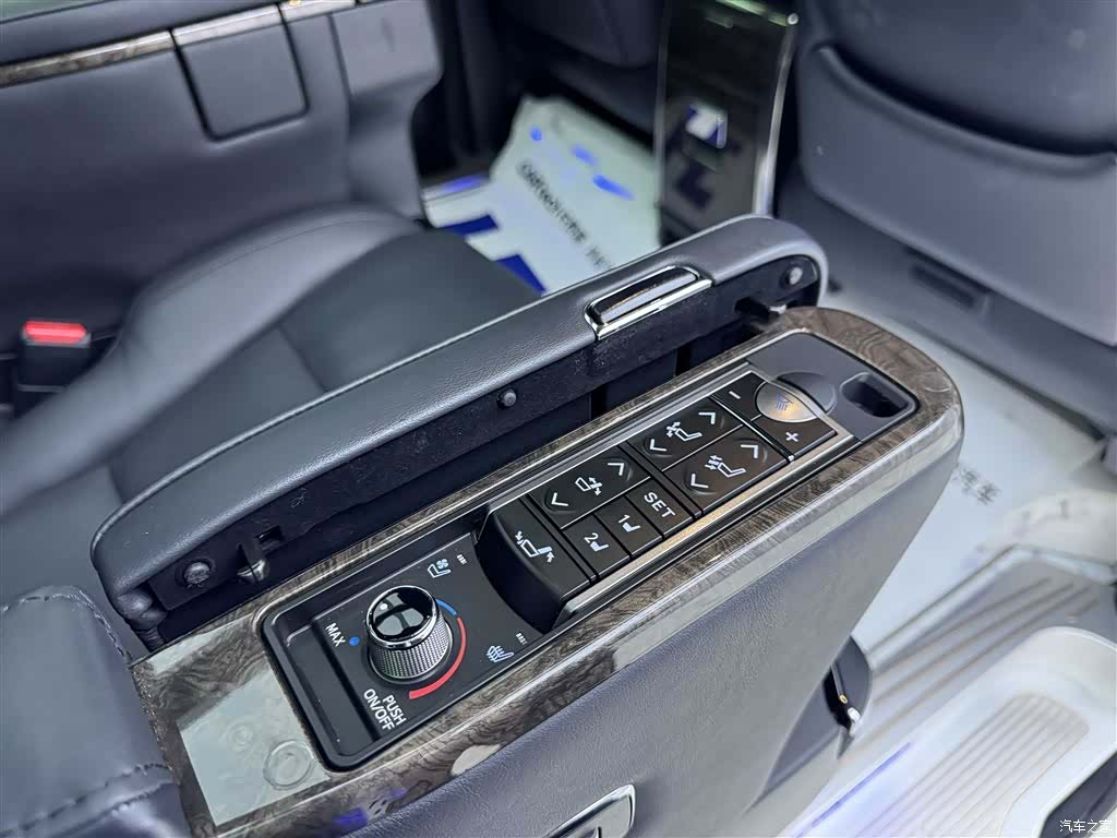 Toyota Vellfire, 2022 23