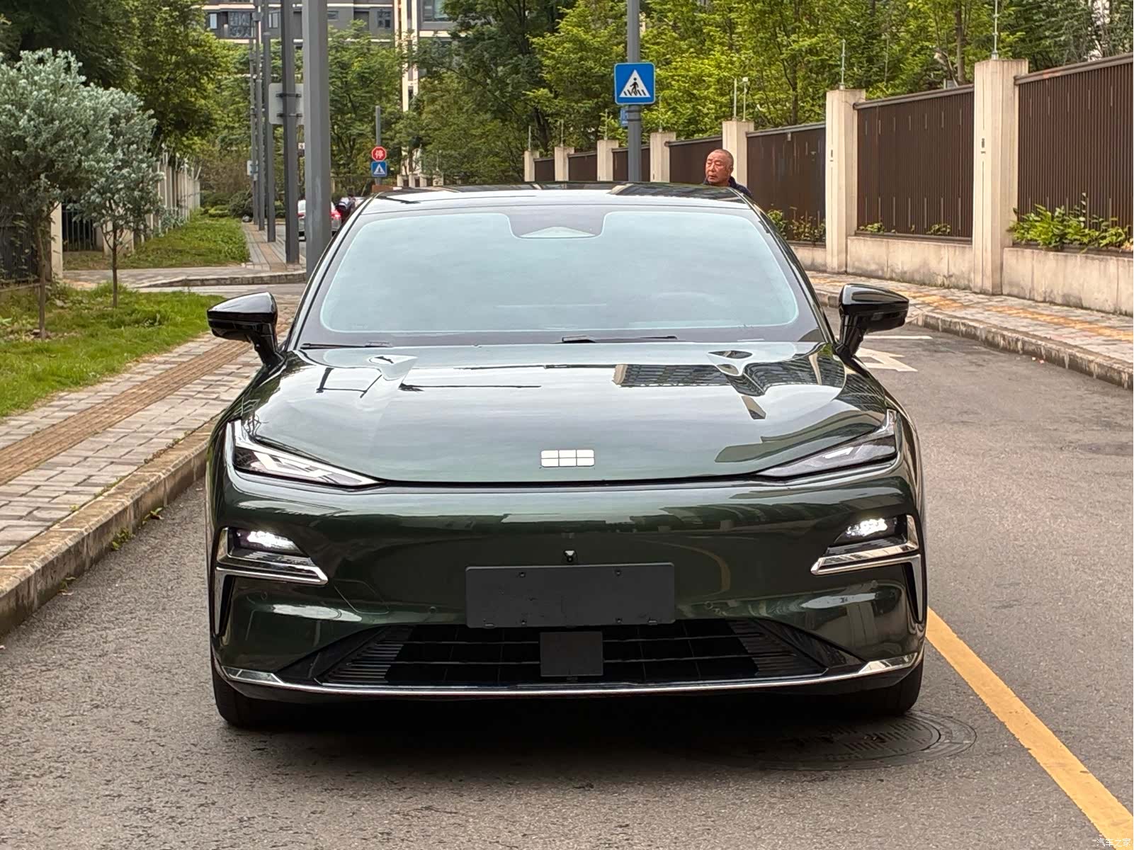 Geely 8, 2025 2