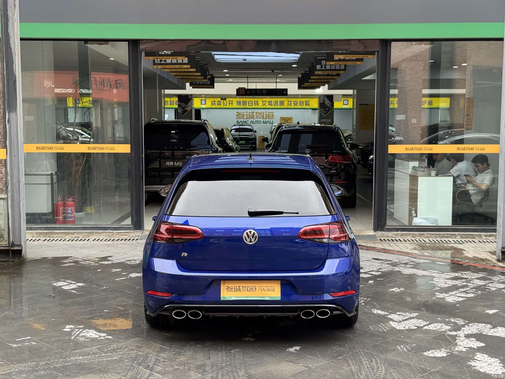 Volkswagen Golf, 2020 все фото