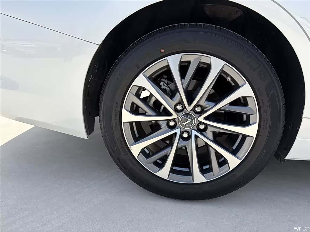 Lexus ES, 2023 20