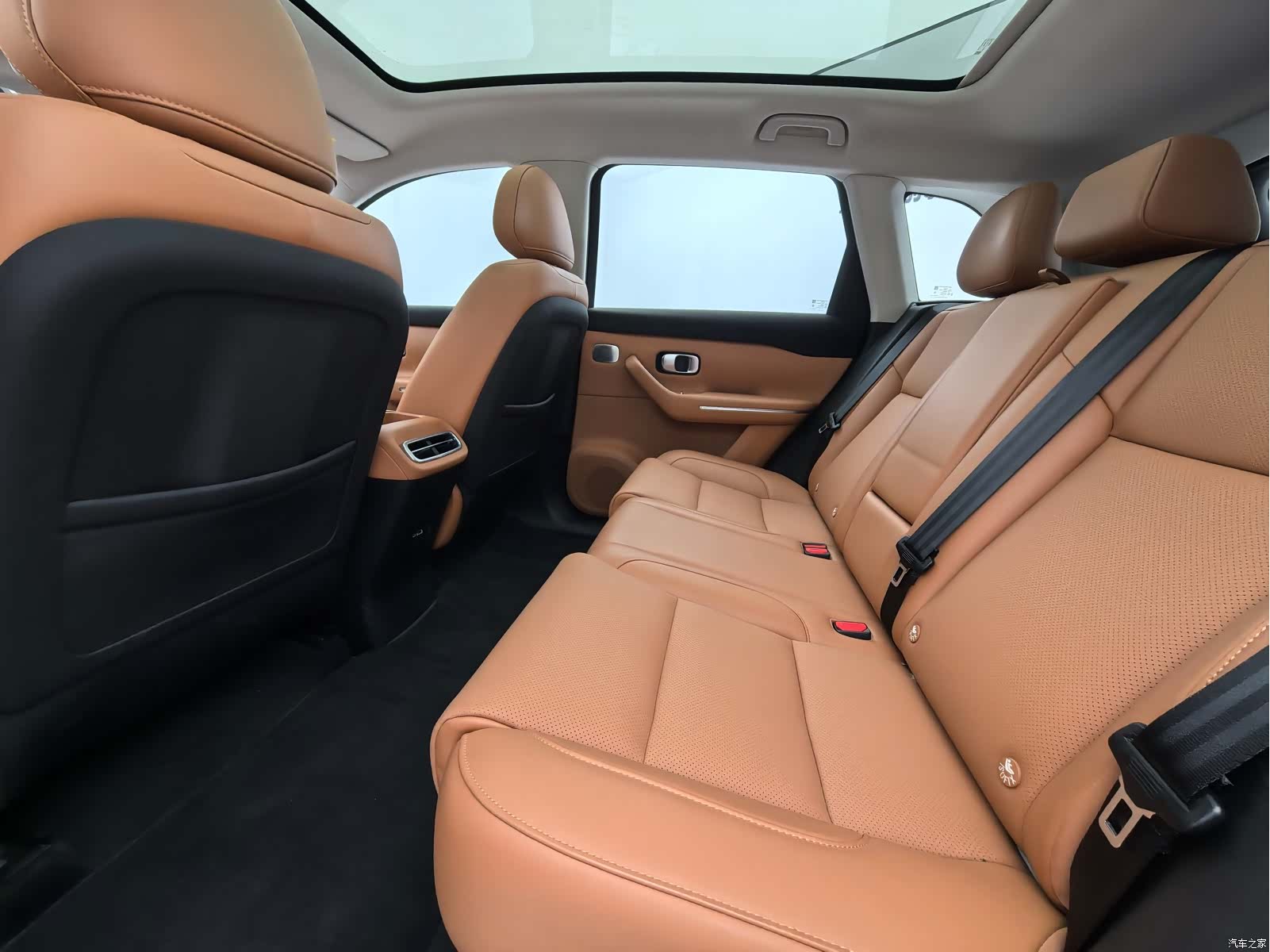 Leapmotor C10, 2025 все фото