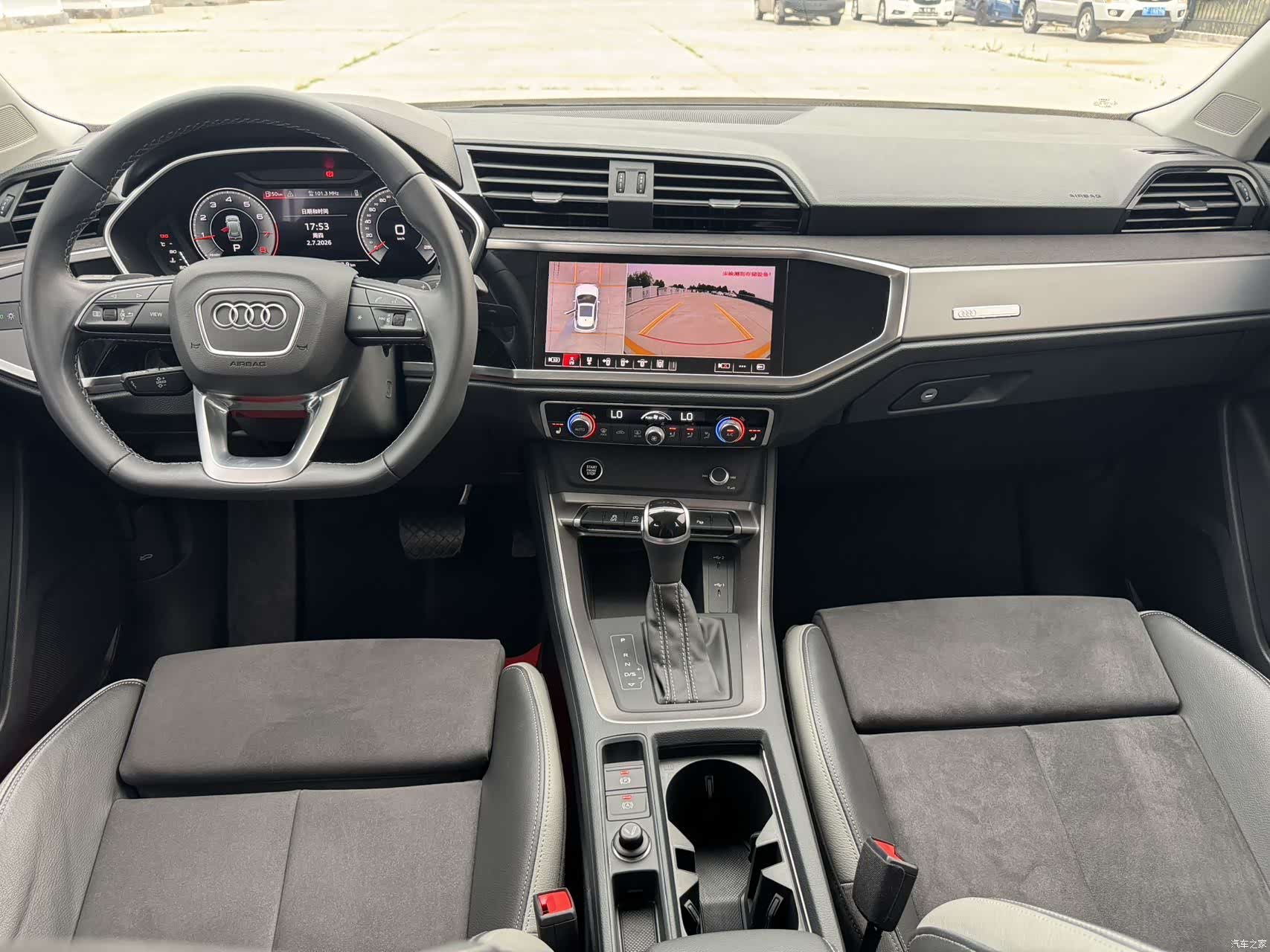 Audi Q3, 2022 12