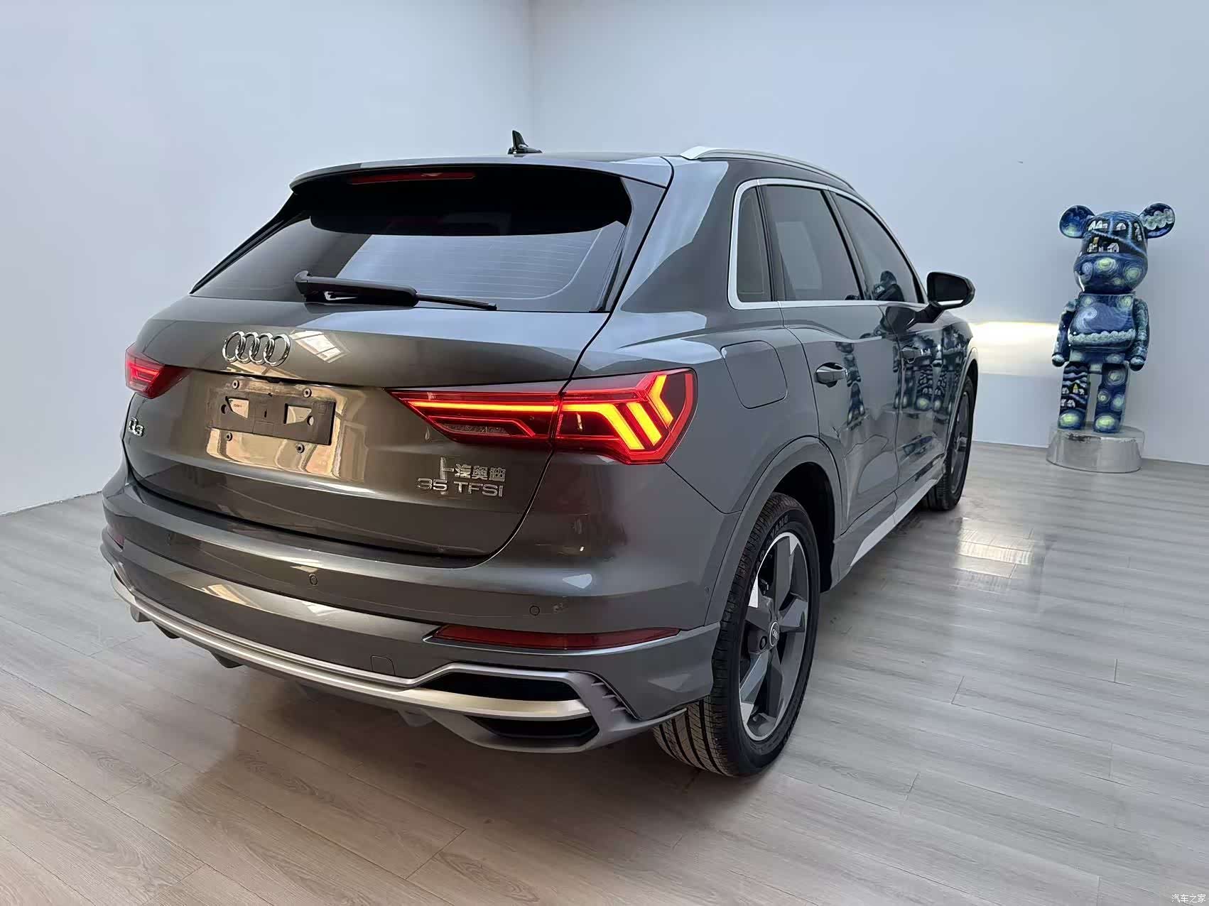 Audi Q3, 2023 4