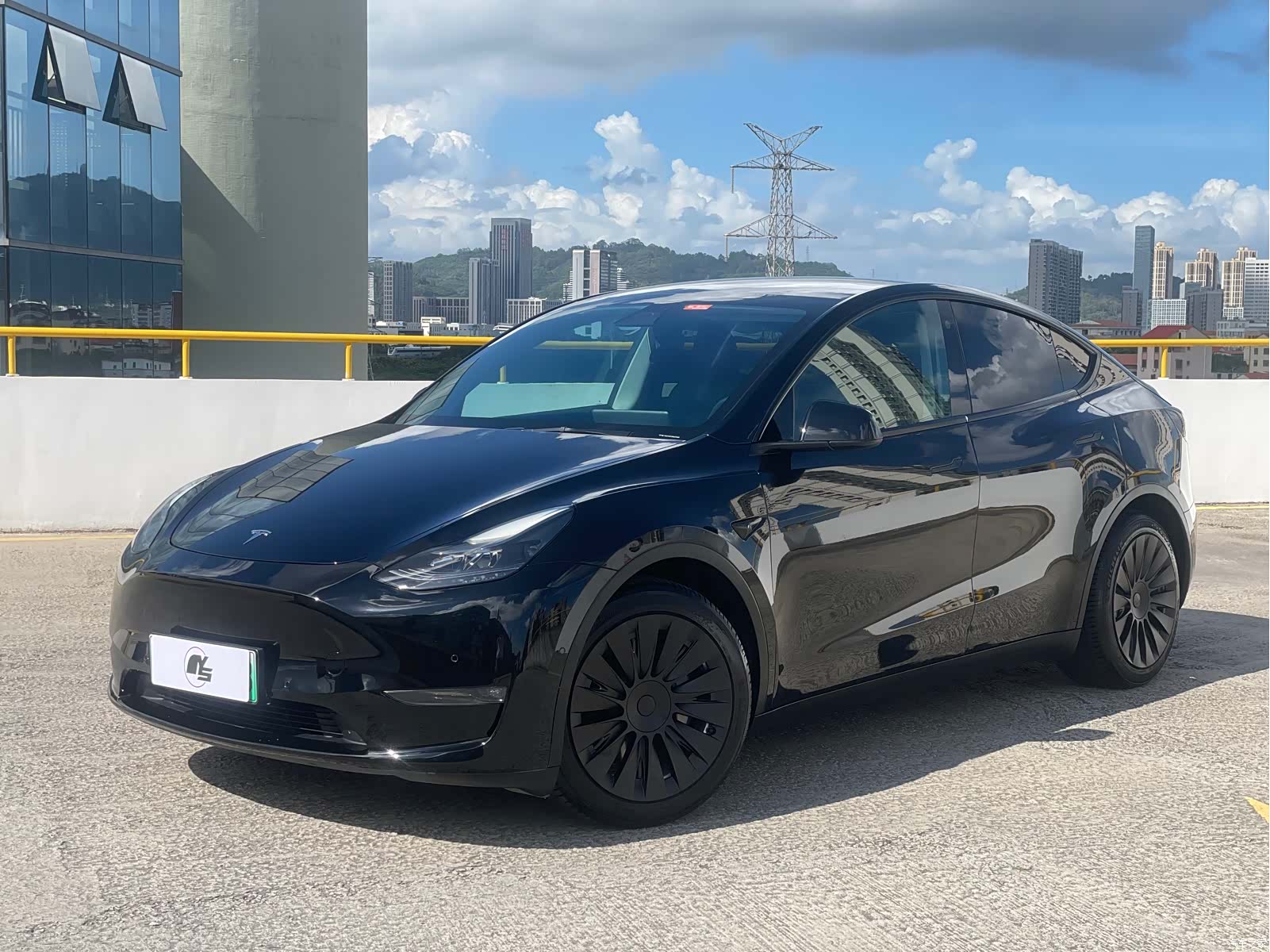 Tesla Model Y, 2021 1
