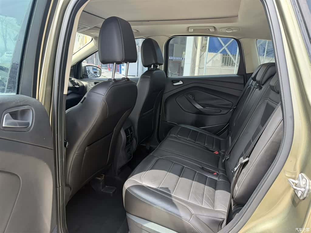 Ford Kuga, 2018 12