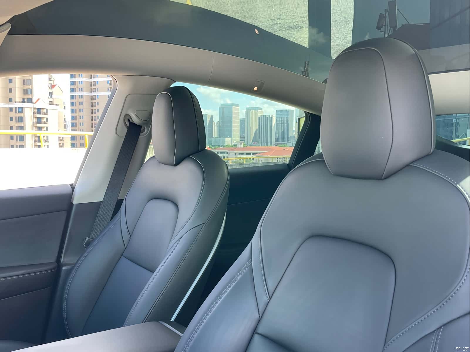 Tesla Model Y, 2021 10