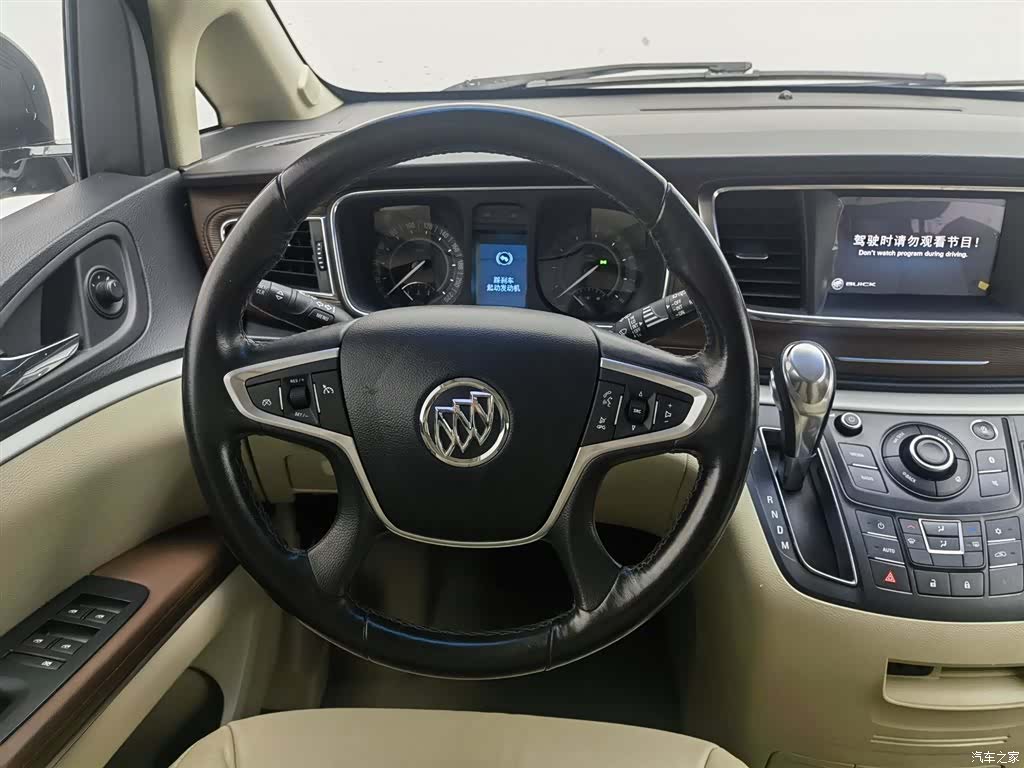 Buick GL8, 2018 11