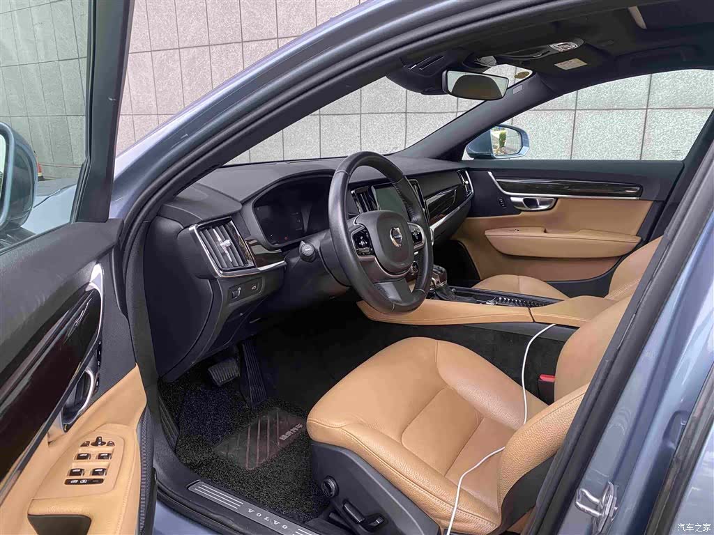 Volvo S90, 2018 все фото