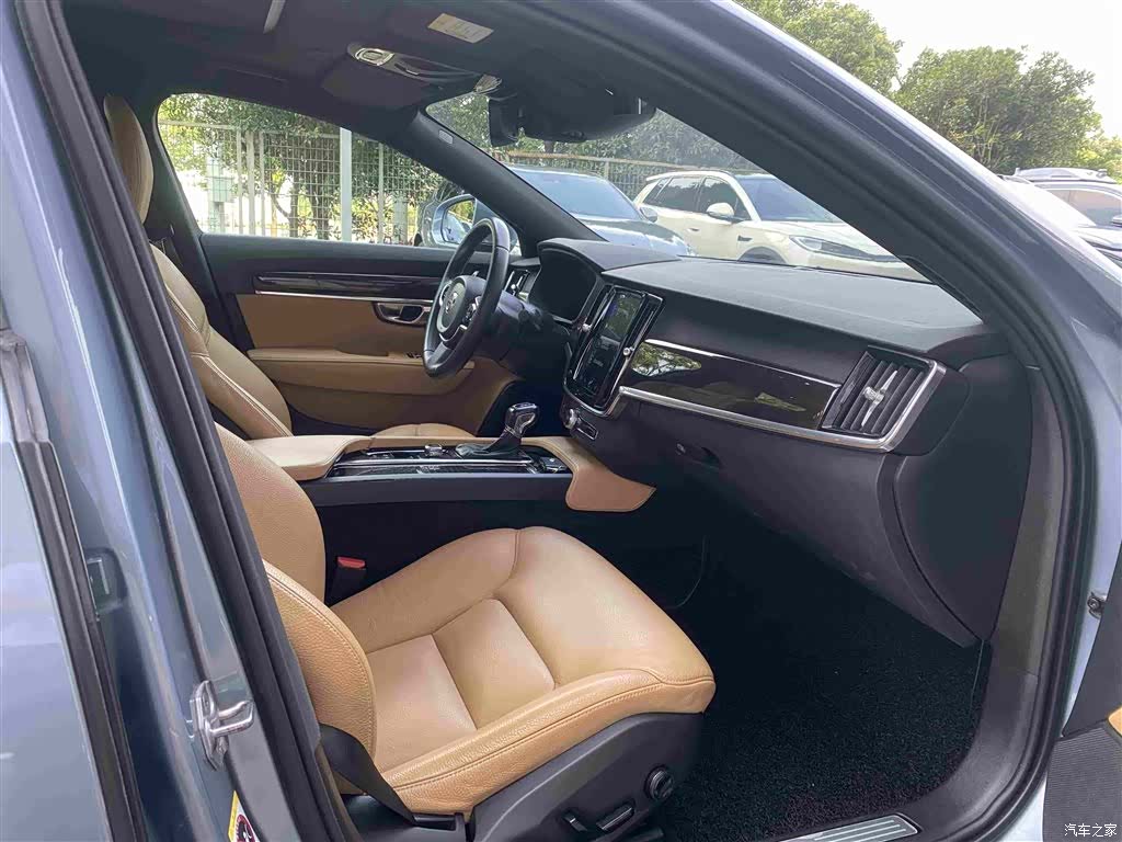 Volvo S90, 2018 11