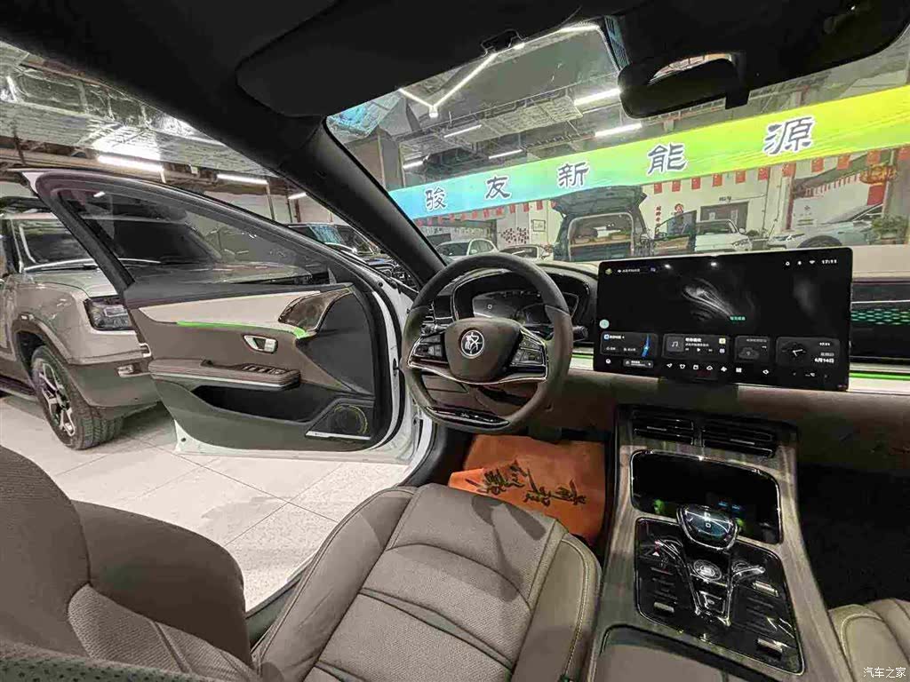 BYD Han, 2022 22