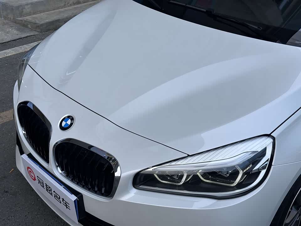 BMW 2 series station wagon