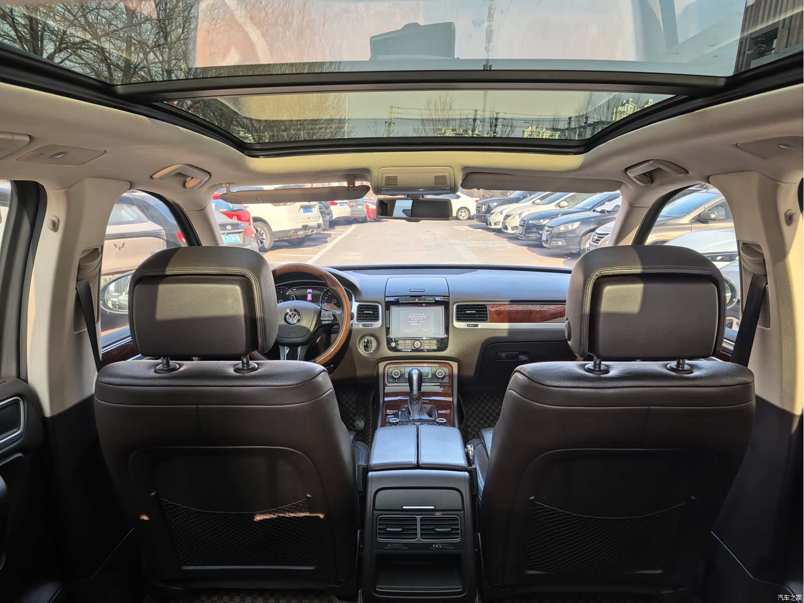 Volkswagen Touareg, 2015 10