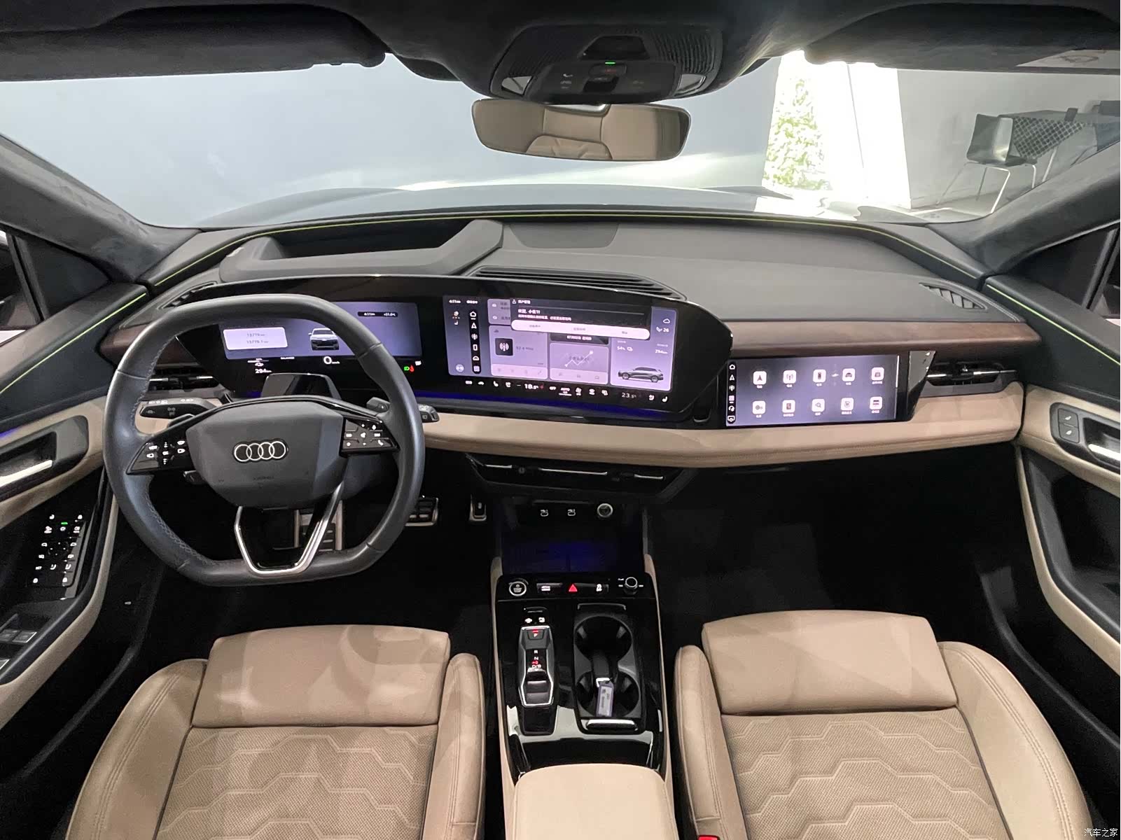 Audi e-tron, 2025 11