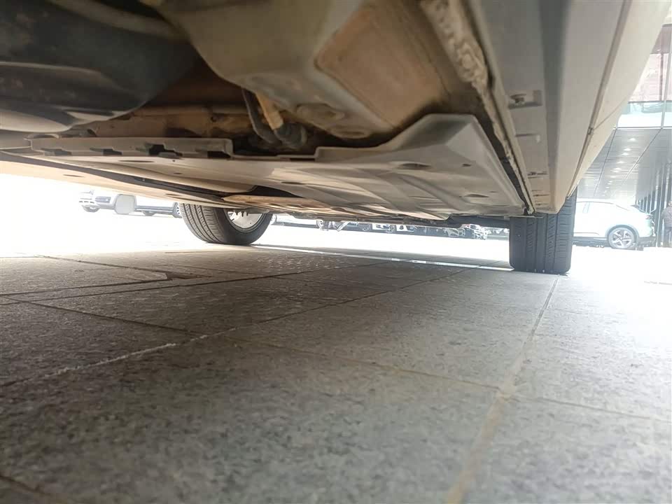 Volkswagen T-ROC exploring Songs