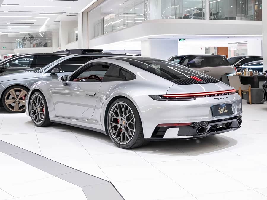 Porsche 911 2021, фото 4