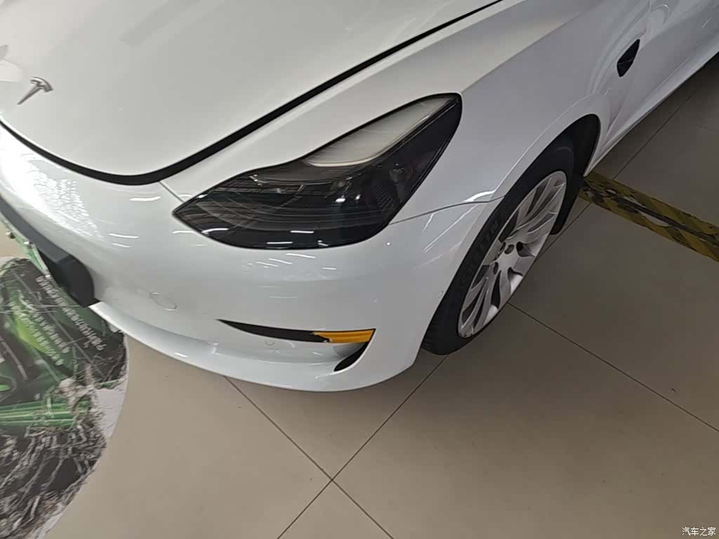 Tesla Model 3, 2021 24