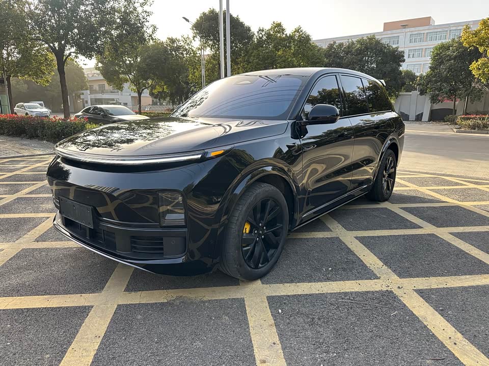 Li Auto Ideal L8