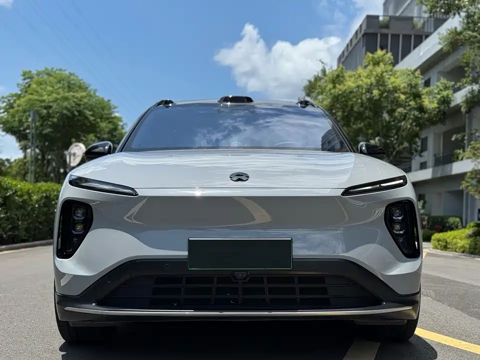 NIO ES6