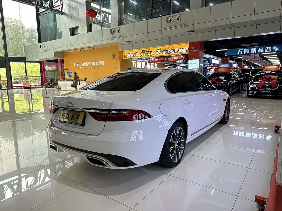 Jaguar XFL Jaguar XFL