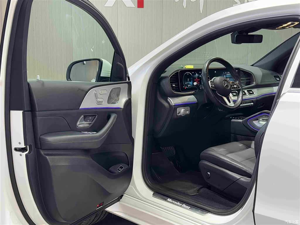 Mercedes-Benz GLE, 2021 4