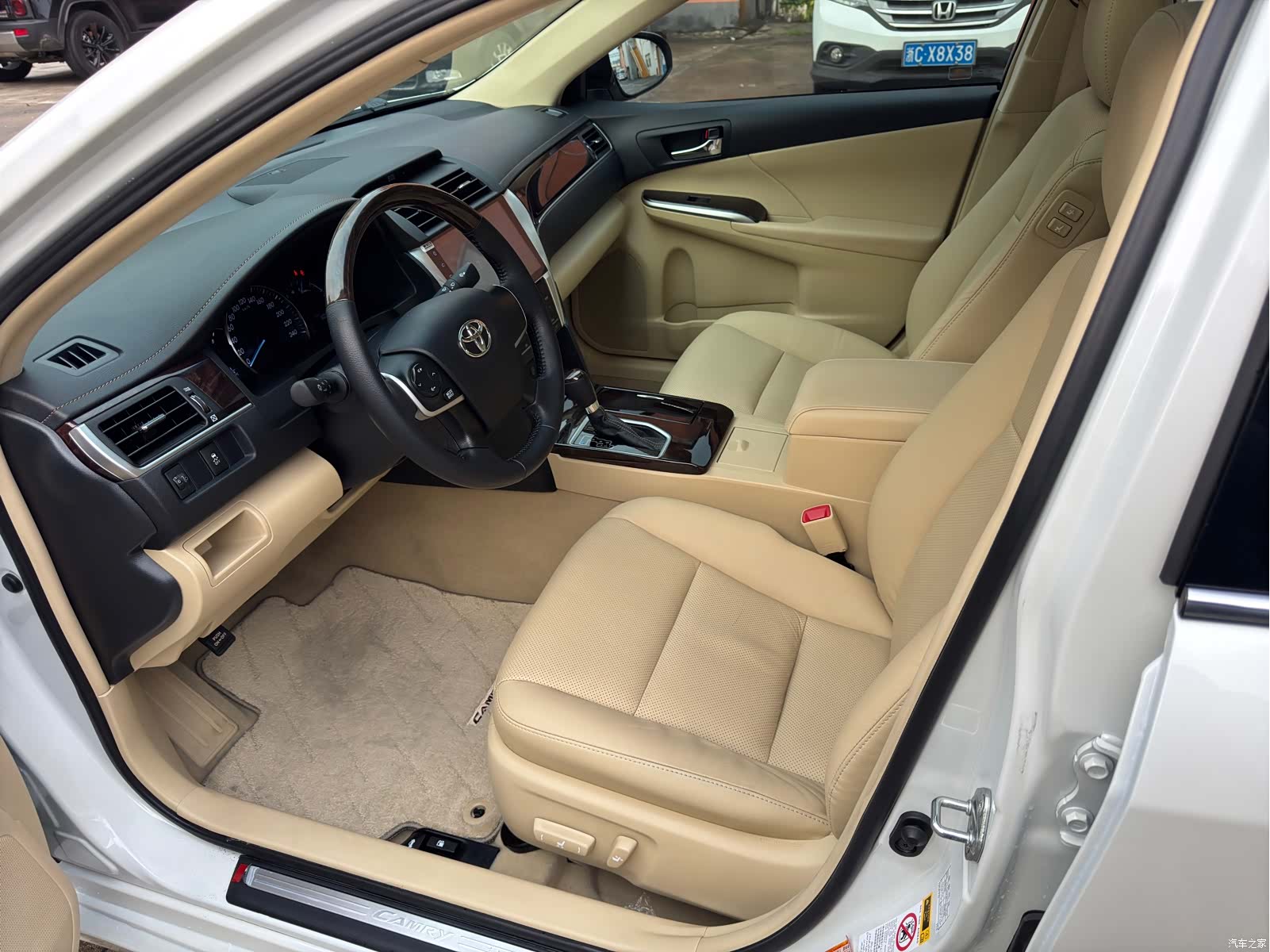 Toyota Camry, 2017 18