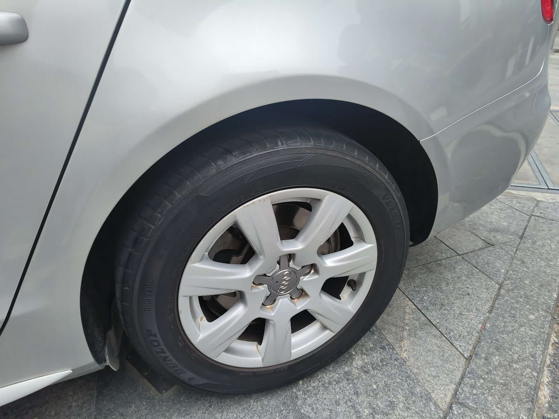 Audi A4L, 2010 23