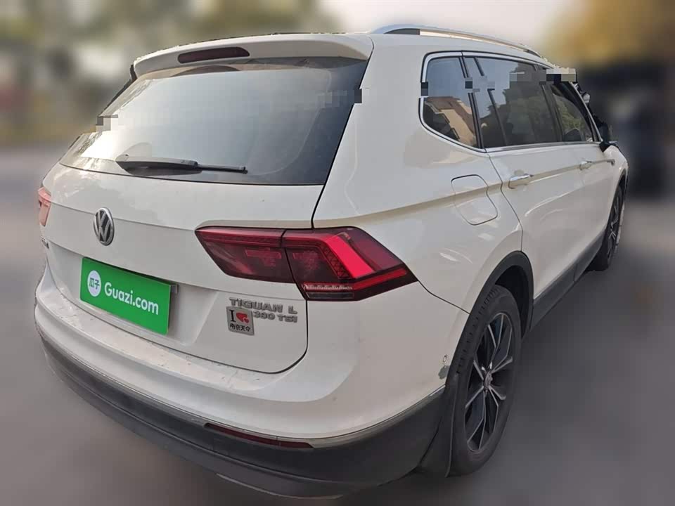 Volkswagen Tiguan L
