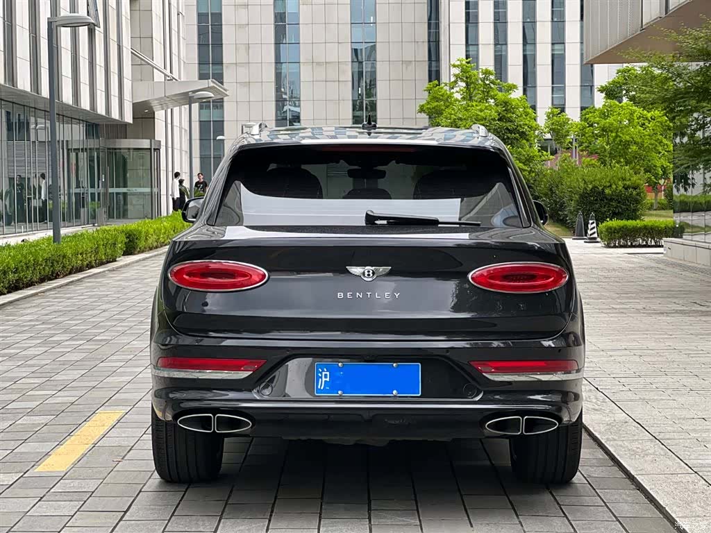 Bentley Bentayga, 2020 все фото