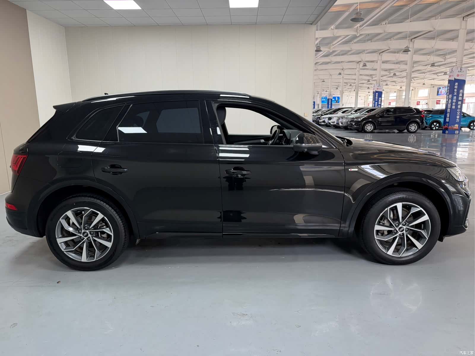 Audi Q5L, 2023 8