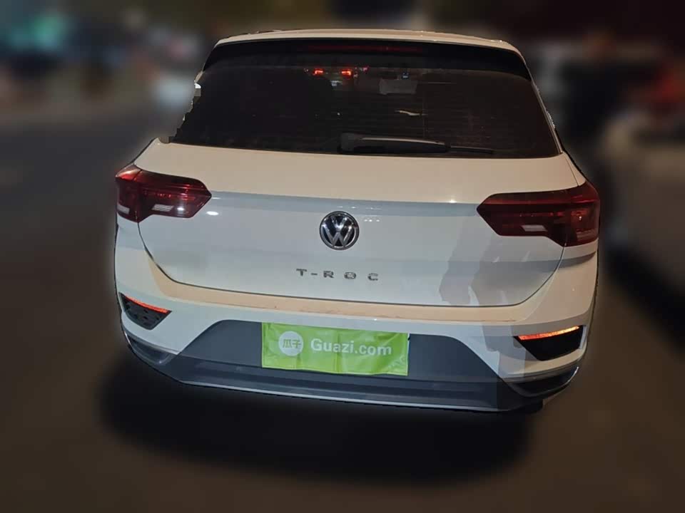 Volkswagen T-ROC exploring Songs