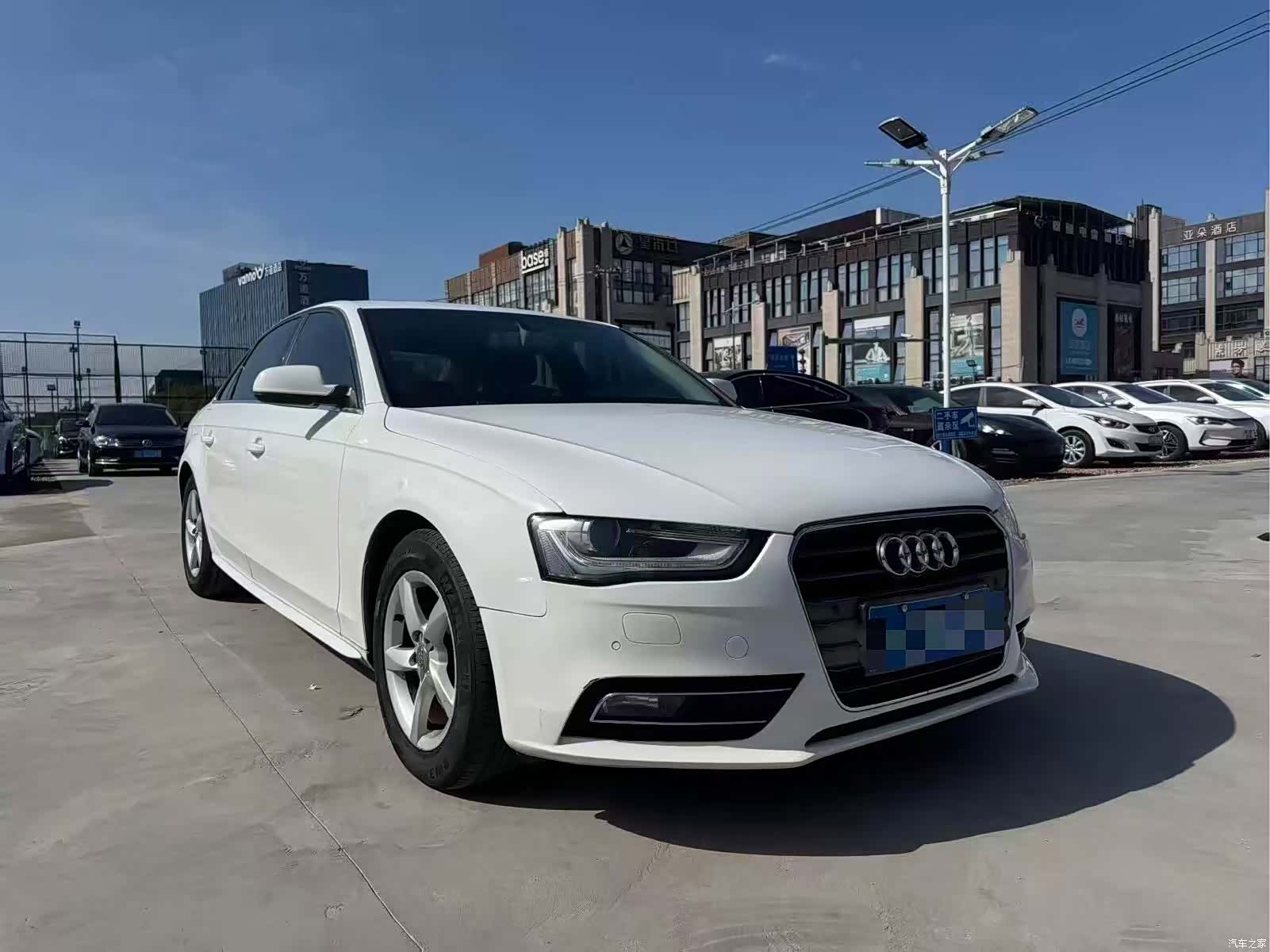 Audi A4L, 2015 2