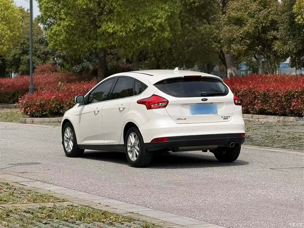 Ford Focus, 2017 12