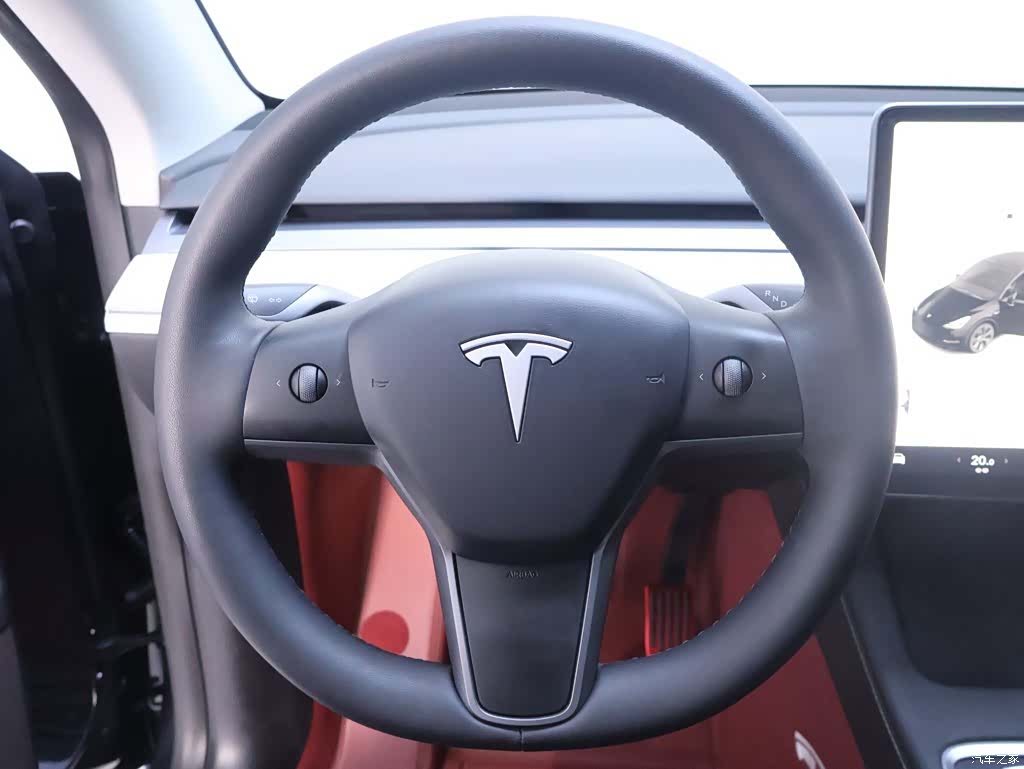 Tesla Model Y, 2024 15