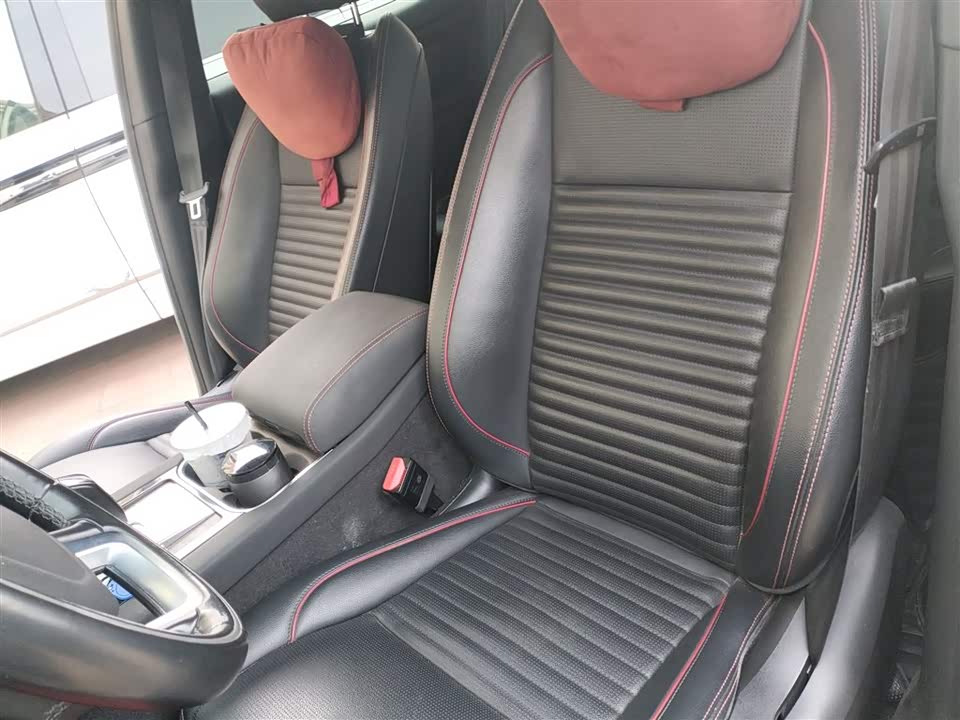 Land Rover Discover sports