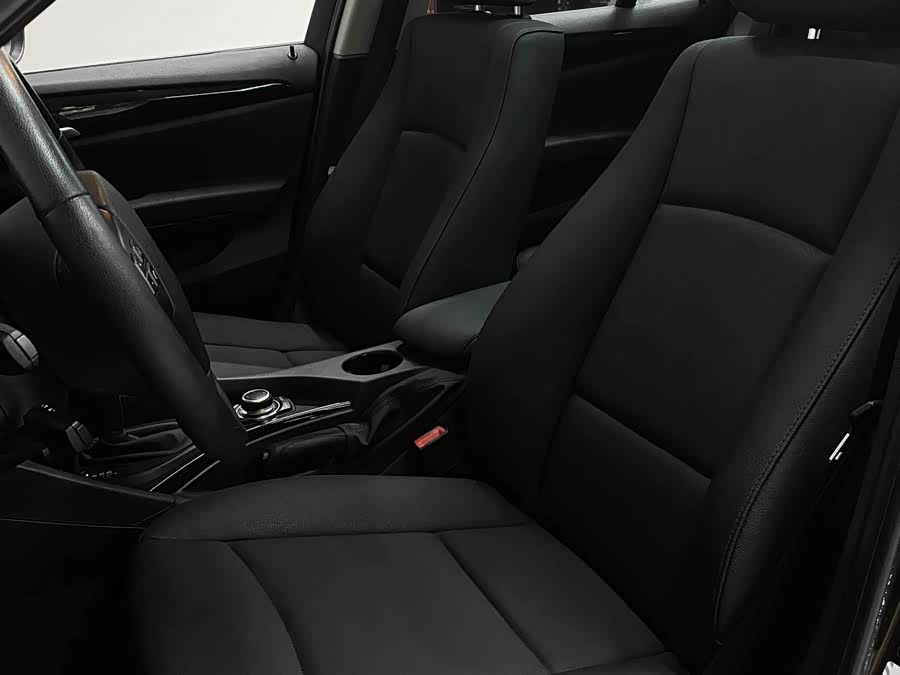 BMW X1 2012, фото 11