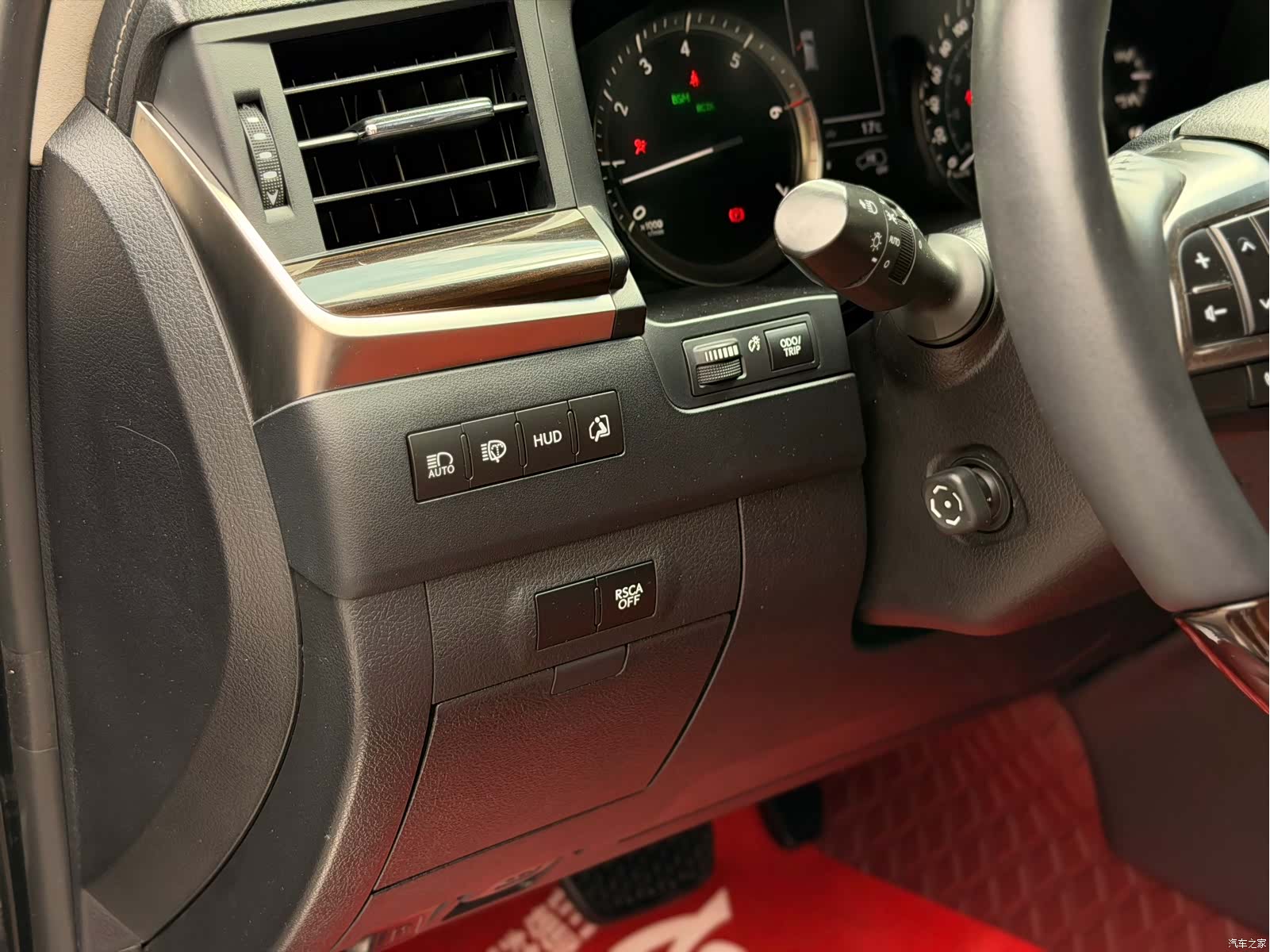 Lexus LX, 2017 11