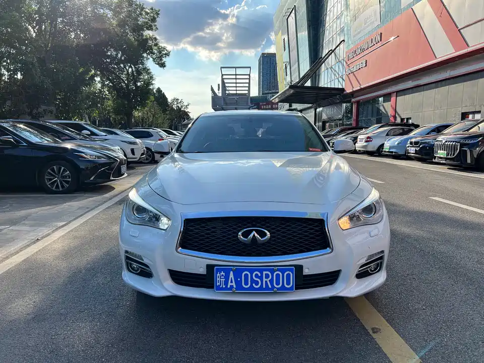 Infiniti Q50