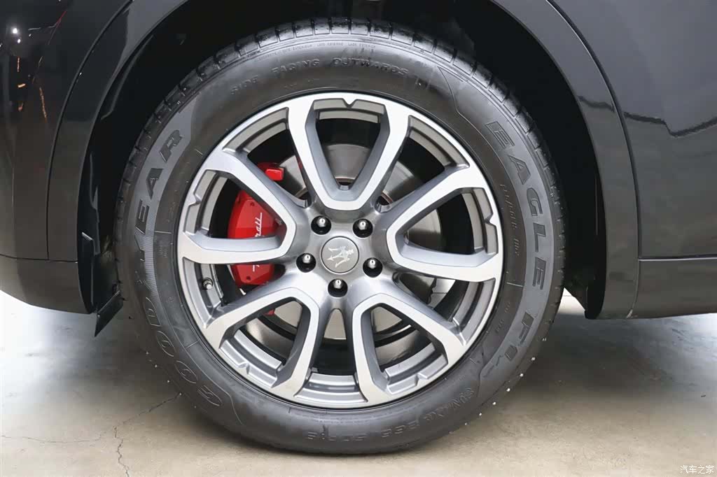Maserati Levante, 2018 28