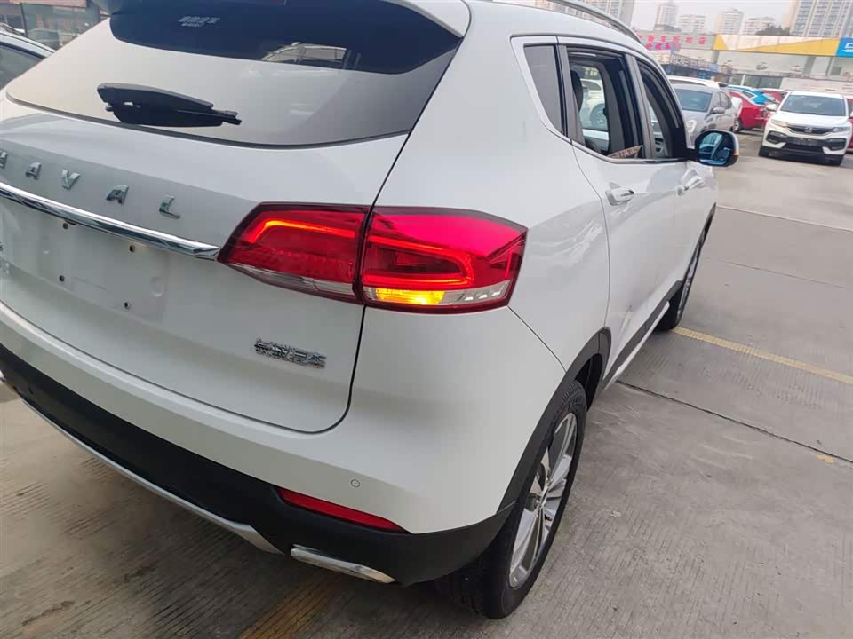 Haval H2s