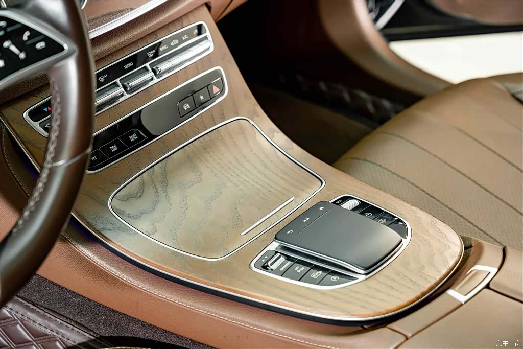 Mercedes-Benz E-Class, 2024 12